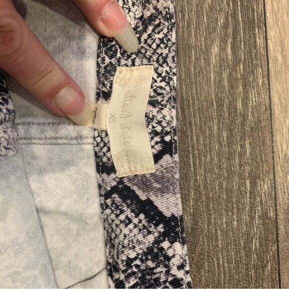 Altar’d State mini skirts. Lot of 2. Size: XS. - Picture 9 of 9